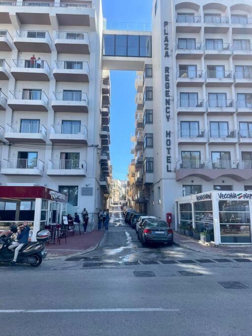Appartamento Sliema Jacuzzi Flat Esterno foto