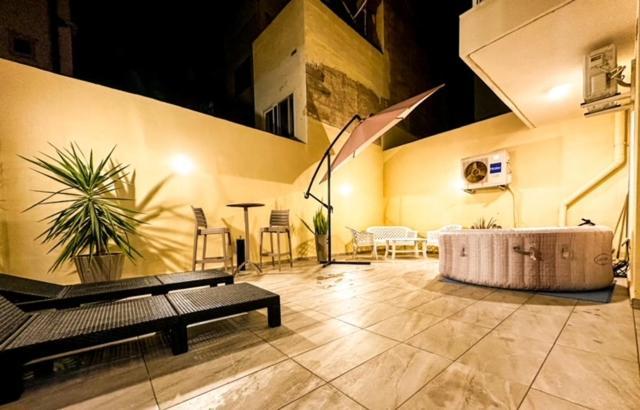 Appartamento Sliema Jacuzzi Flat Esterno foto