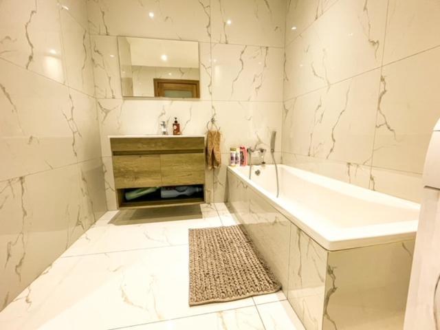 Appartamento Sliema Jacuzzi Flat Esterno foto