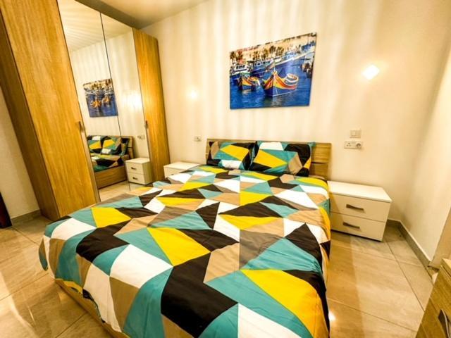 Appartamento Sliema Jacuzzi Flat Esterno foto